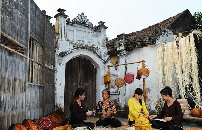 craft village in hanoi rattan weaving